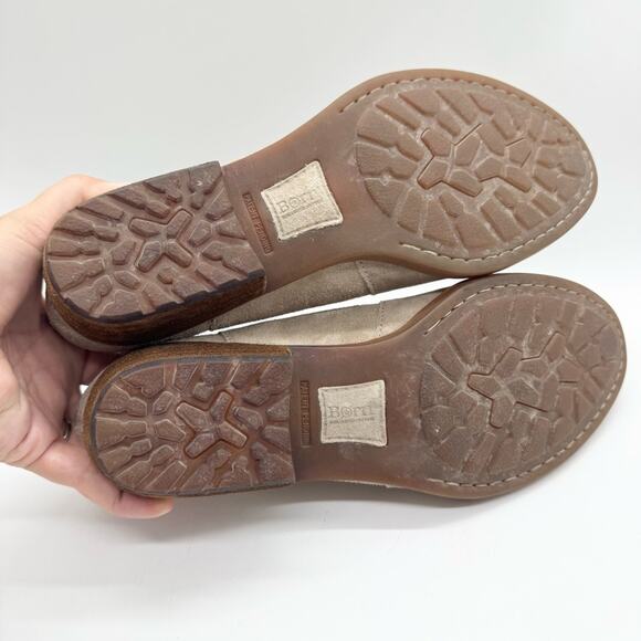 Born Kerri Suede Dip Side Back Zip Bootie Cream Tan Size 8.5 Boho Western Office - Picture 9 of 12